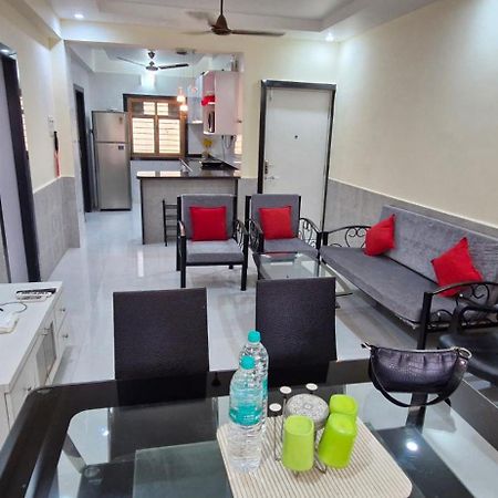 Haven Apartment Inn Baga Beach ภายนอก รูปภาพ