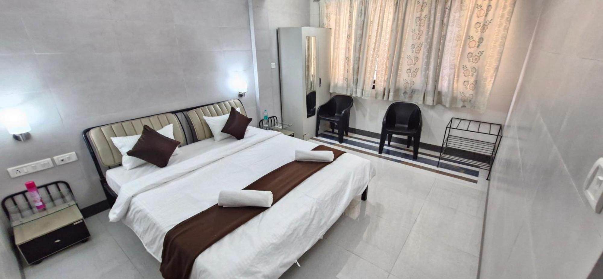 Haven Apartment Inn Baga Beach ภายนอก รูปภาพ